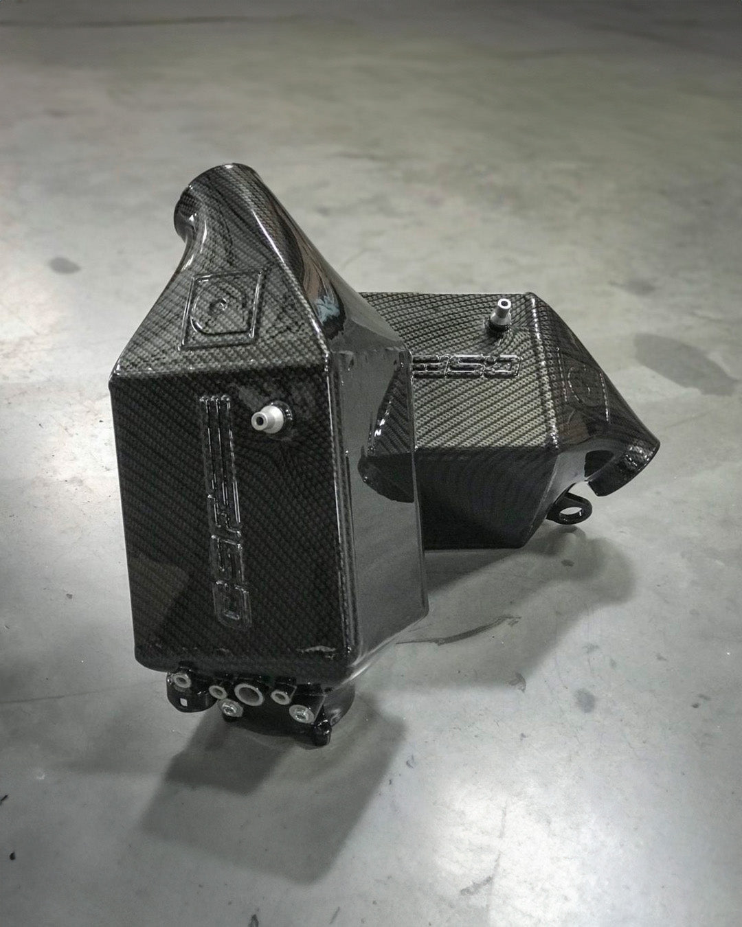 CSF #8109R BMW F1X M5 & M6 Twin Charge-Air-Cooler Set - Raw Finish custom finish - Hydro-dipped Carbon Fiber +$400.00