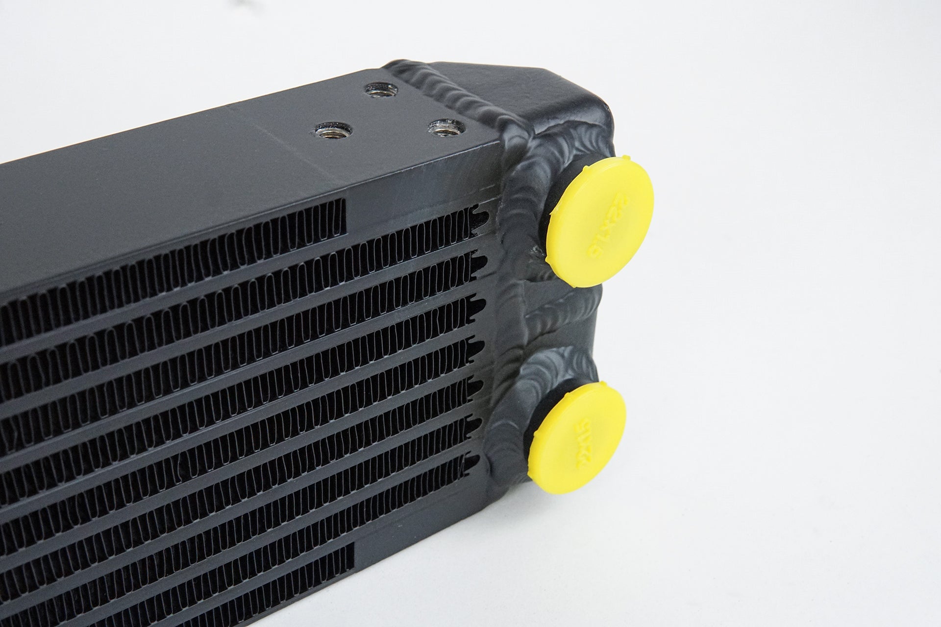 CSF #8201 Universal Dual-Pass Oil Cooler / RS Porsche / M22 x 1.5 / 22L x 4.75H x 2.16W