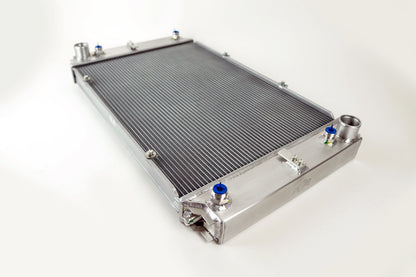 CSF #8029 CSF x 928 International High-Performance Radiator