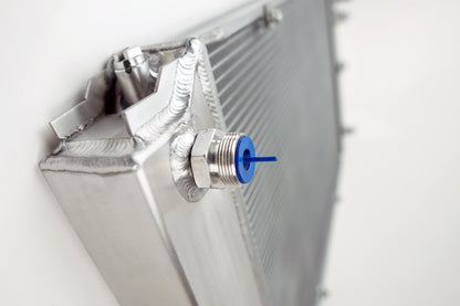 CSF #8029 CSF x 928 International High-Performance Radiator