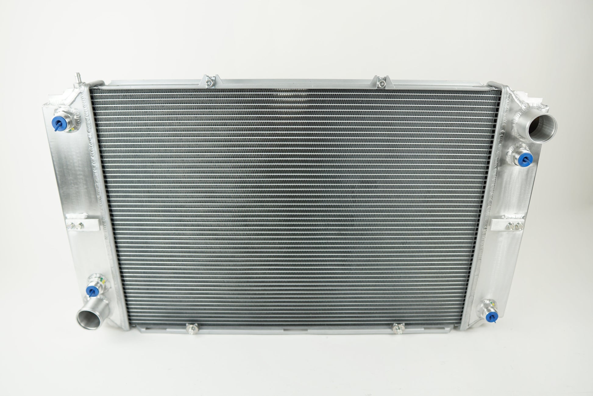 CSF #8029 CSF x 928 International High-Performance Radiator