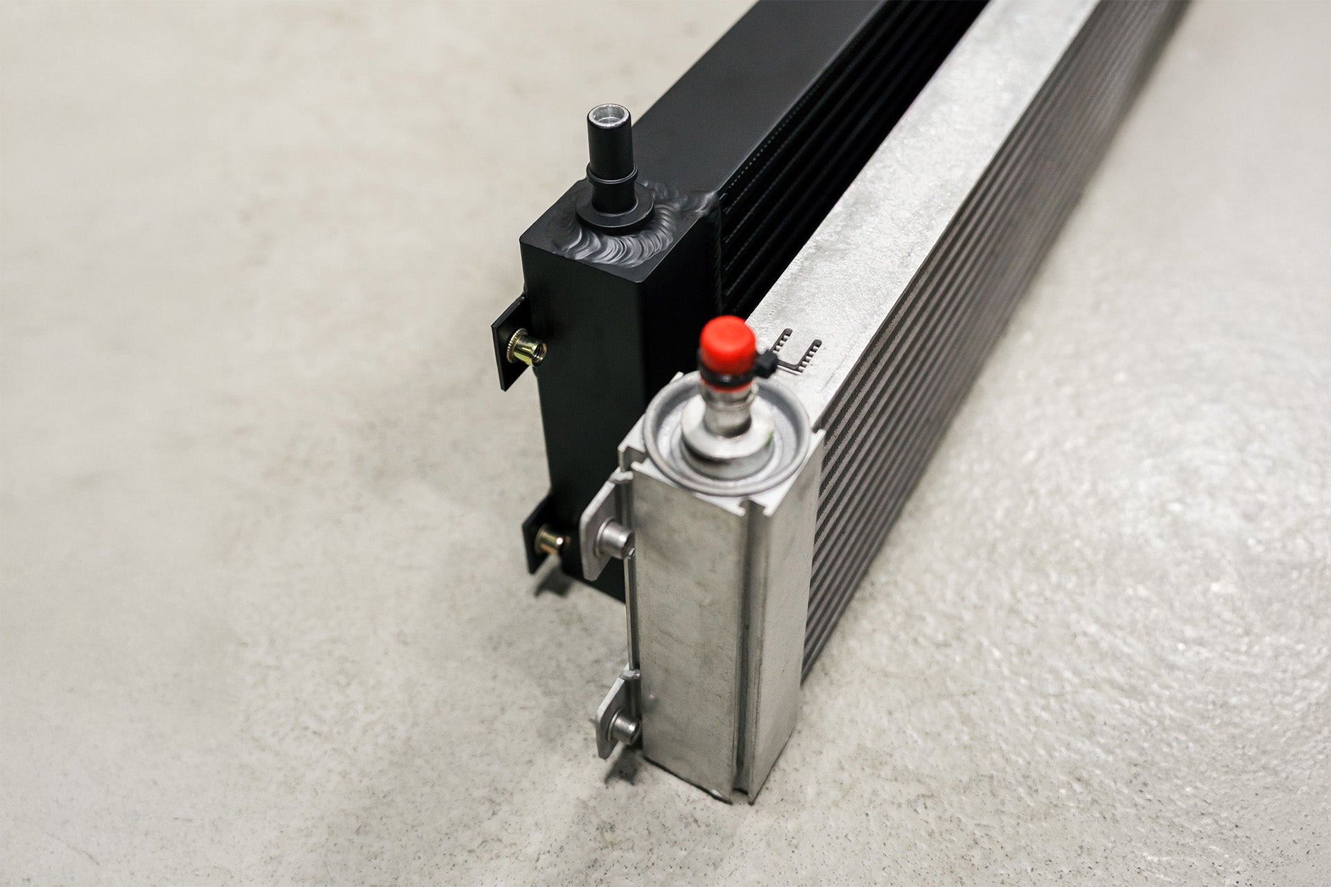 CSF #8348 Ineos Grenadier High-Performance Transmission Oil Cooler