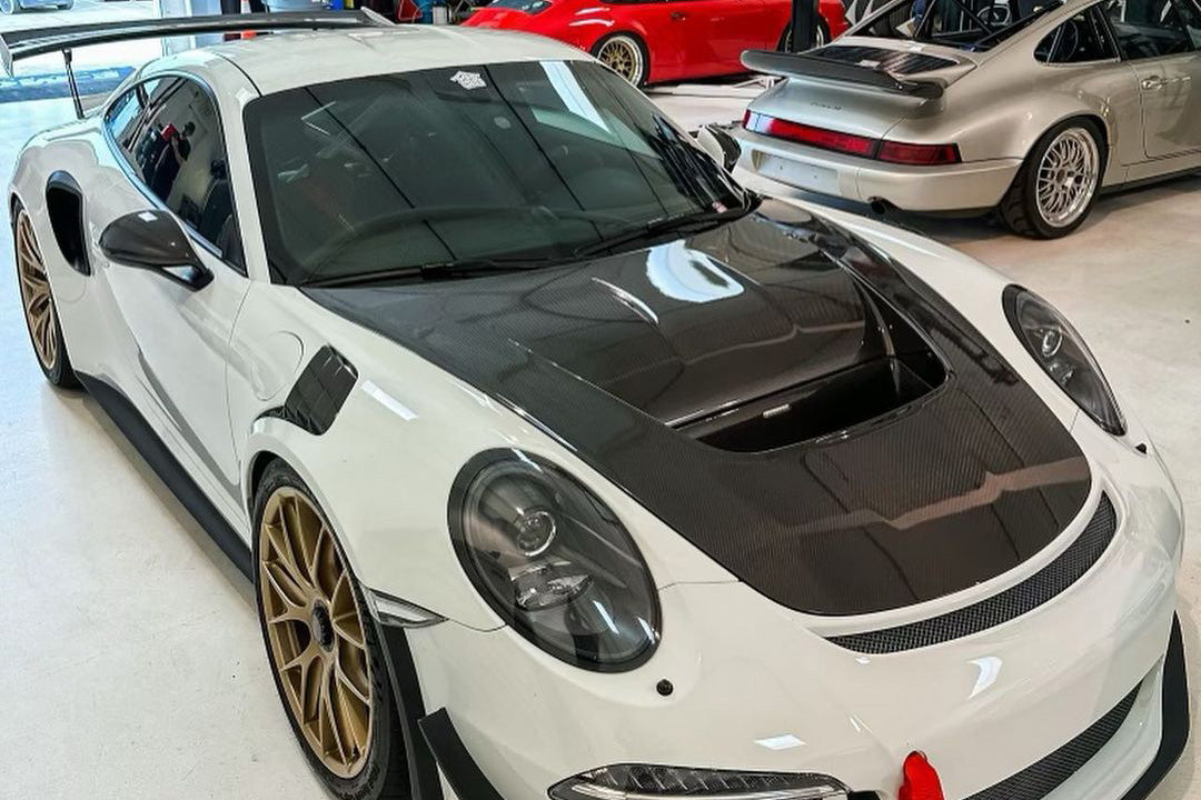 CSF #EE-991-GT3R-HRC E-Motion 991 GT3R Style Carbon Fiber Hood & Radiator Conversion