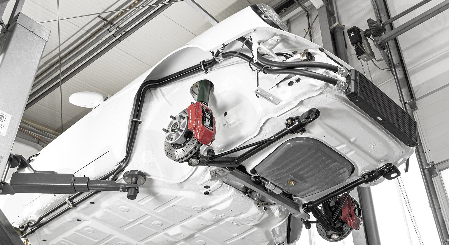 CSF #R1120020700 CARGRAPHIC Porsche 911 3.2l Carrera RSR Style Centre-Mounted Oil Cooler Kit